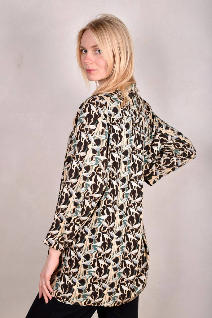 Cosey. Tunic top in Noil Silk/Rayon mix. Print "Bird/Branch" - Tone Barker Silk