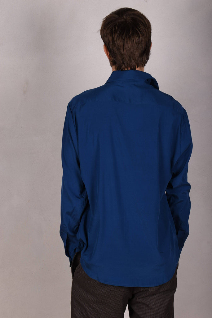 Man-Shirt. Shirt in Stretch Silk (95%silk/5%elastan) Col.: "True-Blue" - Tone Barker Silk