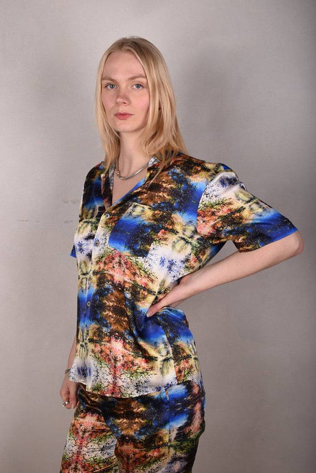 Summer Shirt Man. Silk shirt w. short sleeves "Calling" from painting by Martin Spang Olsen - Tone Barker Silk
