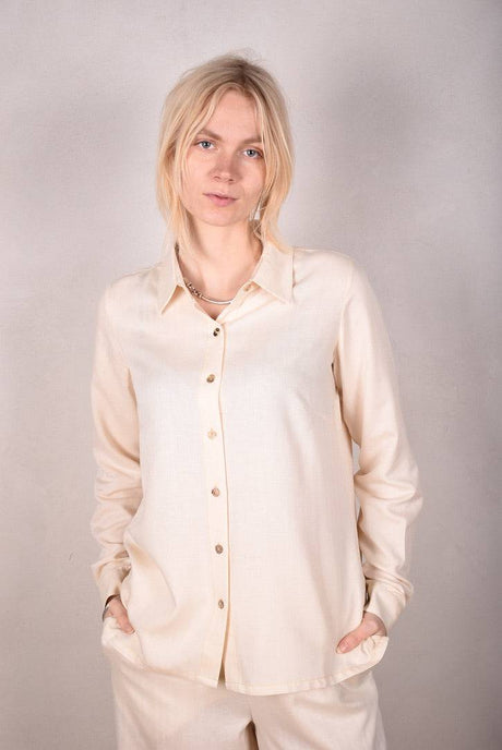 Tamie Noil Silk/viscose mix  shirt. Col. "Nature" - Tone Barker Silk