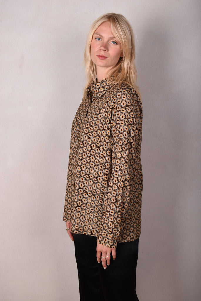 Tamie-Stretch Silk satin  shirt. Print "Ogard" - Tone Barker Silk