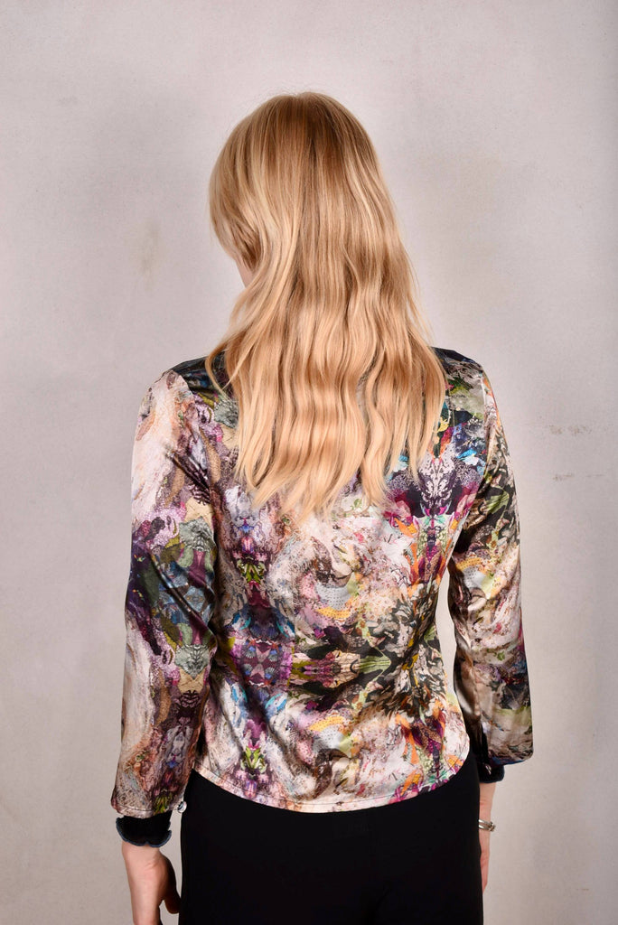 Bifty. Shirt/jacket in Stretch Silk Satin with covered buttons "Angel-Nulle" - Tone Barker Silk