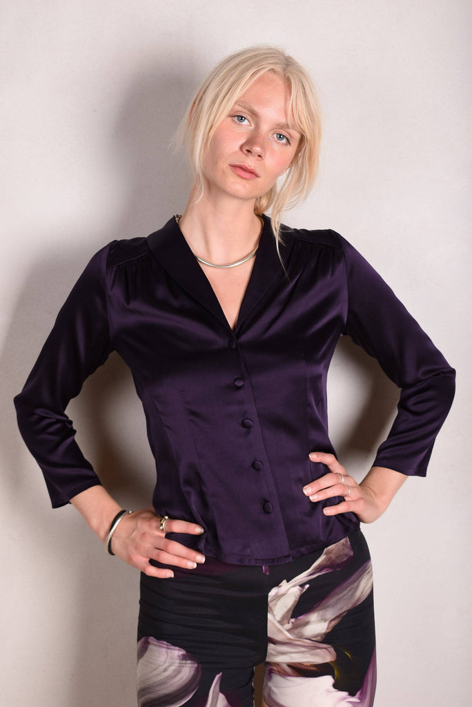 Bifty. Shirt/jacket in Stretch Silk Satin with covered buttons "Night Purple" - Tone Barker Silk