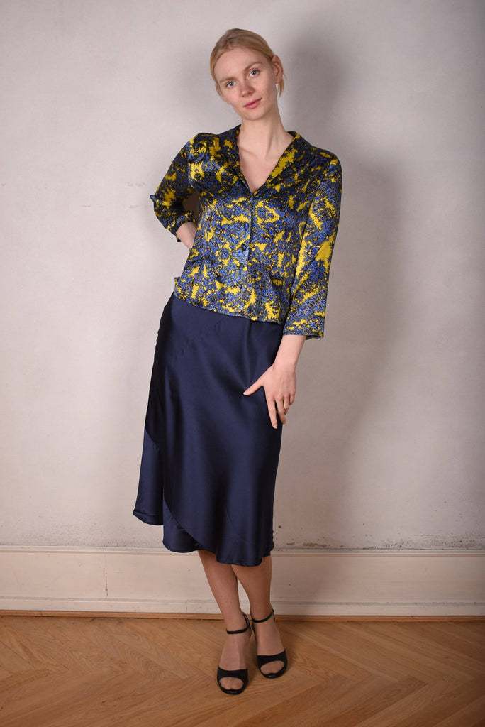 Bifty. Shirt/jacket in Stretch Silk Satin with covered buttons "Sand Reef" - Tone Barker Silk