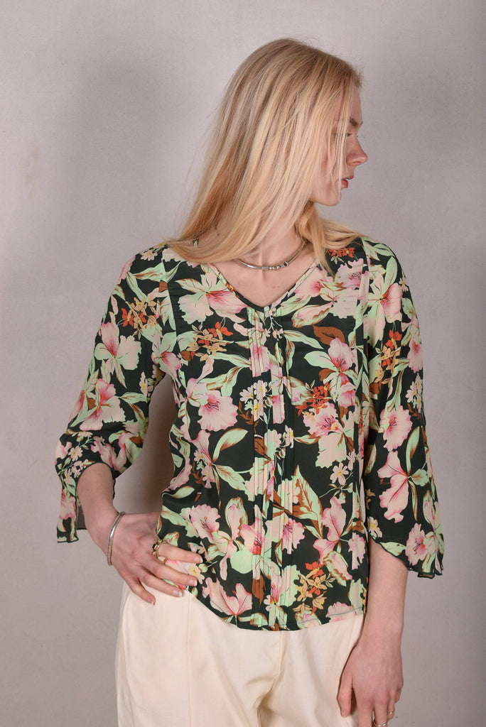 Katie. Wide sleeve top in silk/viscose Crepe-de-Chine. "Bee-bloom" - Tone Barker Silk