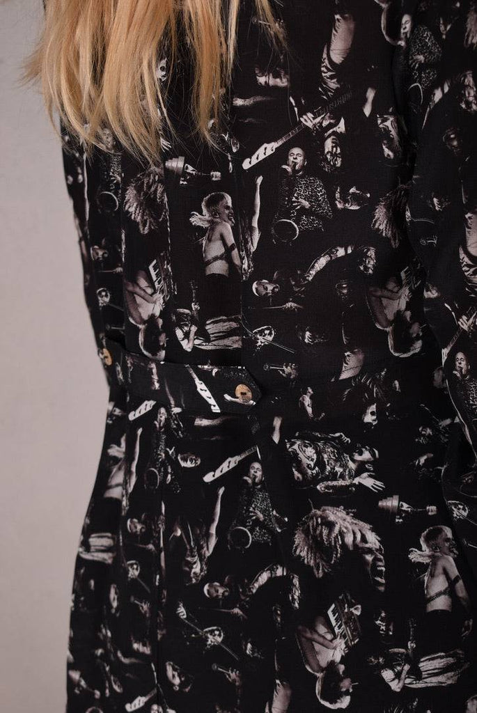 Shohabo. Short shirt-dress in 100% silk Crepe-de-Chine. Print "Punk" by Jens Raadal - Tone Barker Silk