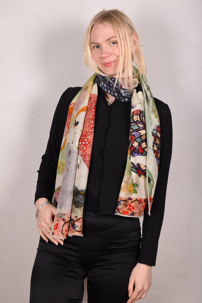 Artist shawl in Pure wool. 70X200 cm.  Print "Dancers" by Nulle Oigaard - Tone Barker Silk