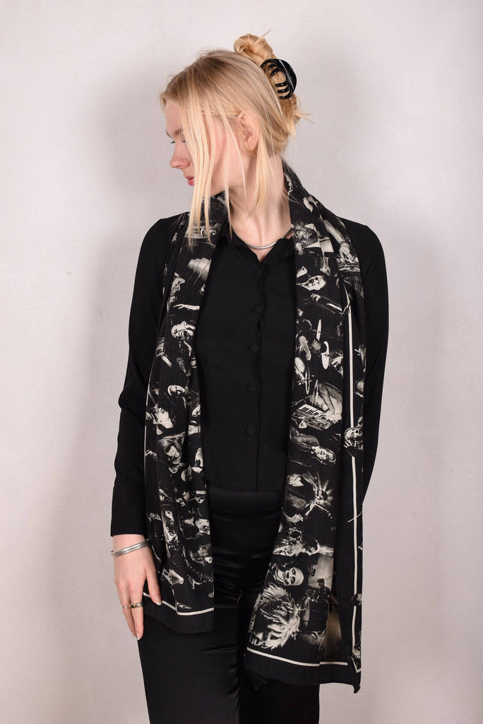 Artist shawl in Pure wool. 70X200 cm.  Print "Guernica" by Jens Raadal - Tone Barker Silk