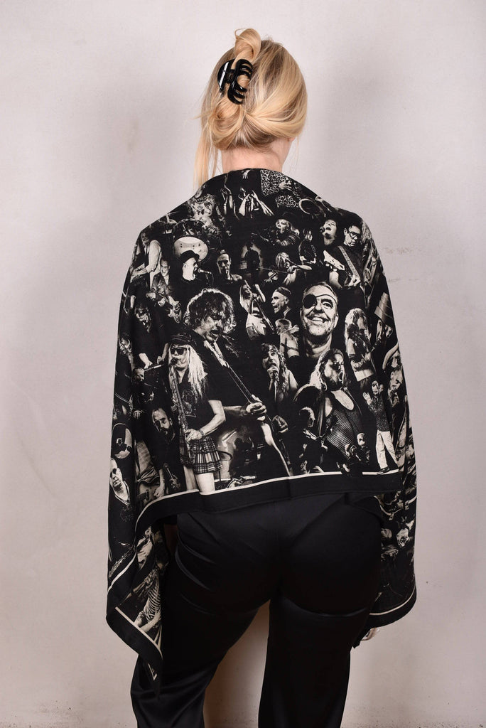 Artist shawl in Pure wool. 70X200 cm.  Print "Guernica" by Jens Raadal - Tone Barker Silk