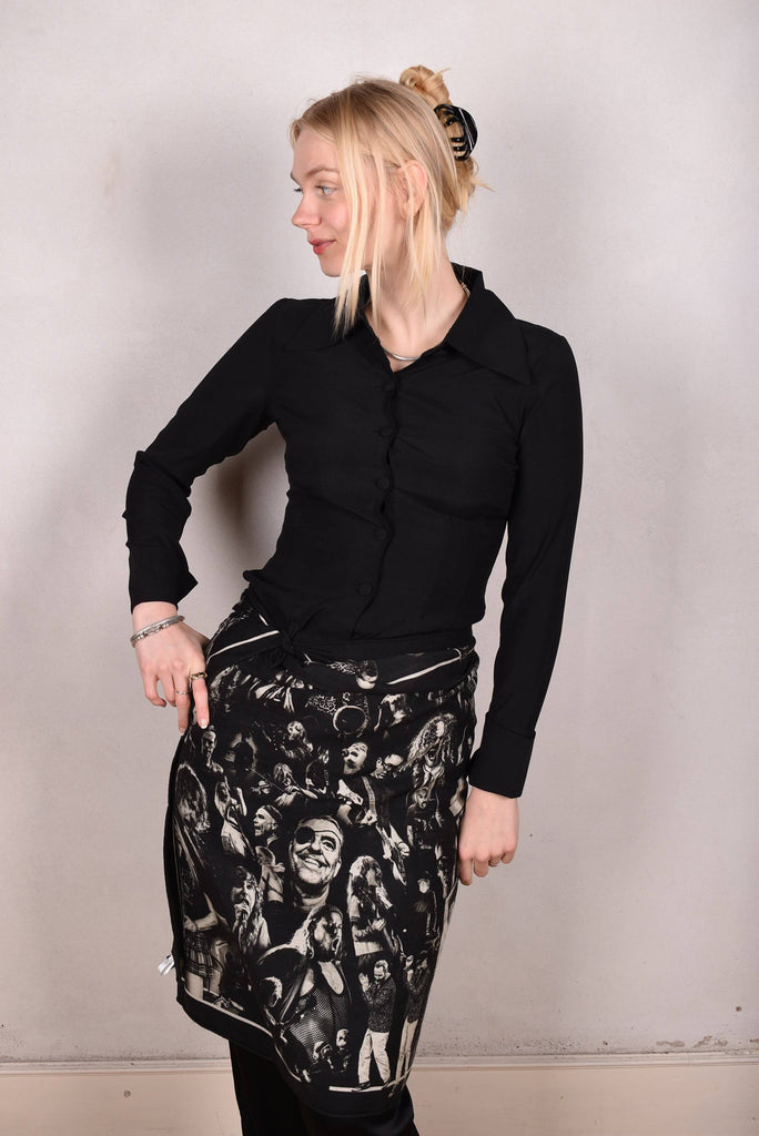 Artist shawl in Pure wool. 70X200 cm.  Print "Guernica" by Jens Raadal - Tone Barker Silk