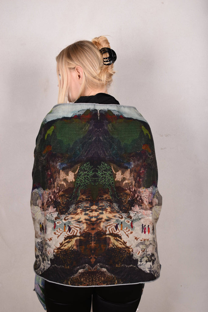 Artist shawl in Pure wool. 70X200 cm.  Print "Mount-sea-Bali" by Nulle Oigaard - Tone Barker Silk