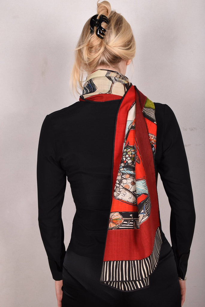 Artist shawl in Pure wool. 70X200 cm. Print "SuseHx" by Suse Hartung - Tone Barker Silk