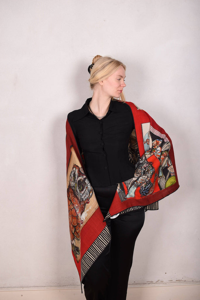 Artist shawl in Pure wool. 70X200 cm. Print "SuseHx" by Suse Hartung - Tone Barker Silk