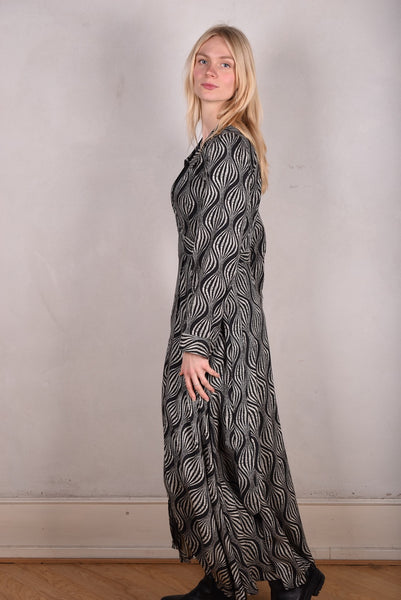 Wang wrap. Maxi wrap dress in Noil silk/rayon mix. 60%silk/40%viscose "Kalacream"