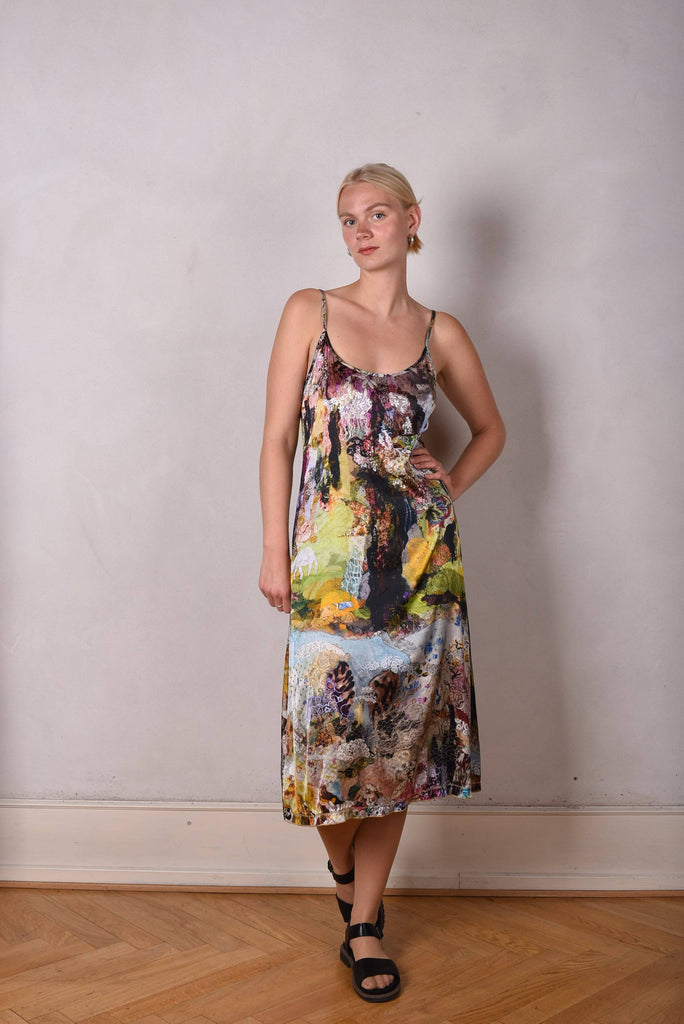 Feodora-print. Silk stretch crepe dress w. adjustable  straps "Val-de-Nulle" - Tone Barker Silk