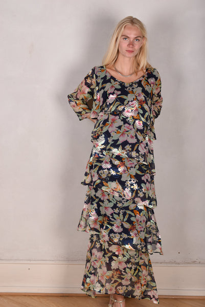 Nyn-Frida. The "magic" dress in layers, with 3/4 sleeves "Ink-bloom"