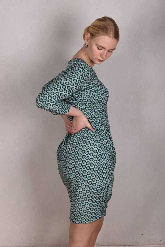 Maudacity. The classic dress in stretch silk satin (Ligard) - Tone Barker Silk