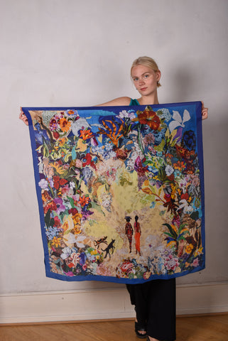 Sjal/tørklæde i silke satin-devoré. 55X200 cm.print: "Bluefield"