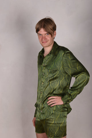 Man-Shirt. "Herre"skjorte i stretch silke (95%silke/5%elastan) "Kala-Green"