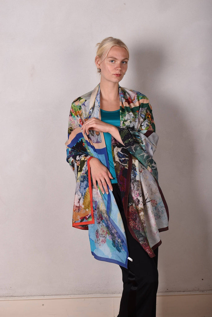 Artist scarf. Nulle Oigaard. "The Collection" - Tone Barker Silk