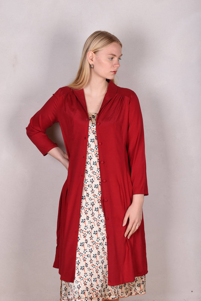 Thrifty. Shirt dress in stretch silk crepe satin (Red)