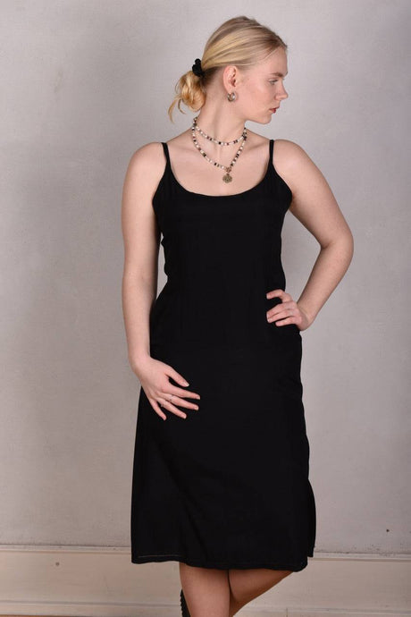 Feodora. Silk stretch crepe "slip" dress w. adjustable shoulder straps (Black) - Tone Barker Silk