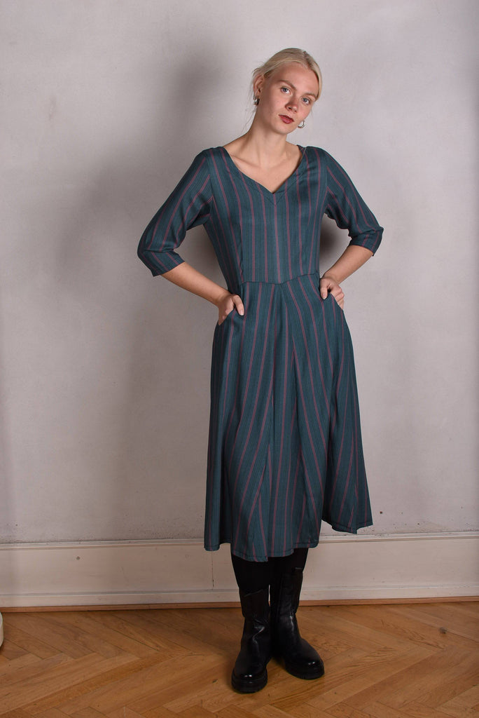 Jane. Stretch Silk midi-length dress with pockets (Summer-Stripe) - Tone Barker Silk