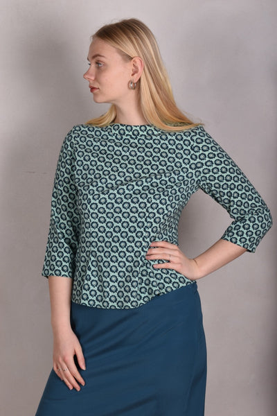 Audrey. Silk stretch top, classic style. (Ligard)