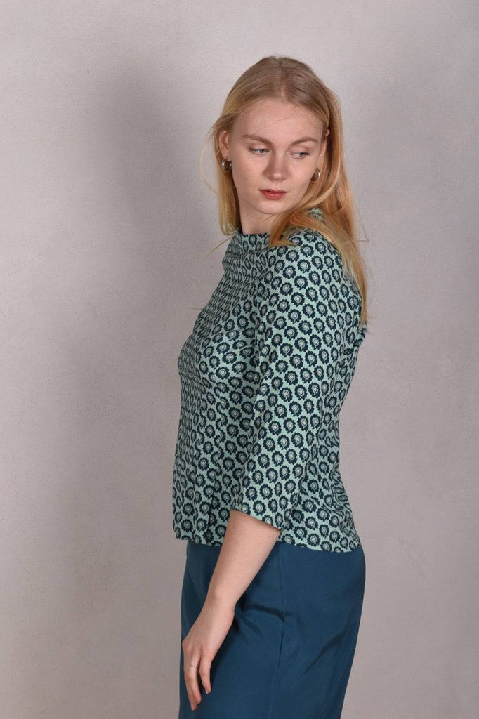 Audrey. Silk stretch top, classic style. (Ligard) - Tone Barker Silk