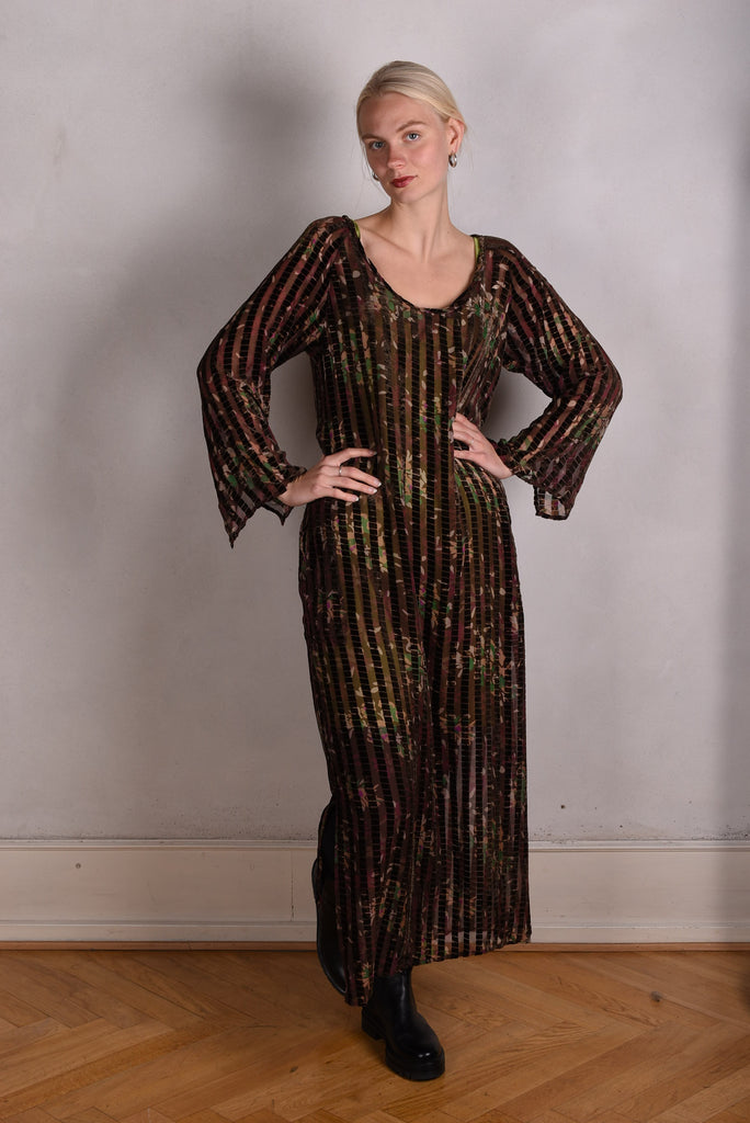 Indrea-Velvet Maxi dress kaftan-style, with pockets in Silk-Velvet devoré. Print "Strigreen" - Tone Barker Silk