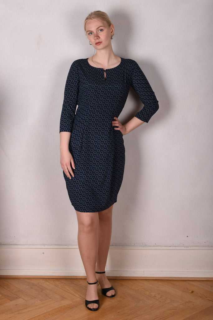 Maudacity. The classic dress in stretch silk satin (Gregard) - Tone Barker Silk