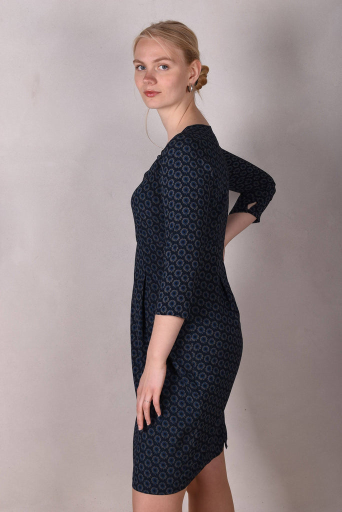 Maudacity. The classic dress in stretch silk satin (Gregard) - Tone Barker Silk