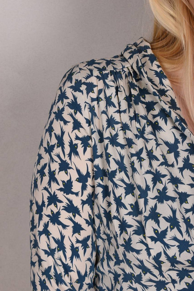 Sifty. Fitted Blouse/jacket in stretch crepe silk (Jaqbird) - Tone Barker Silk