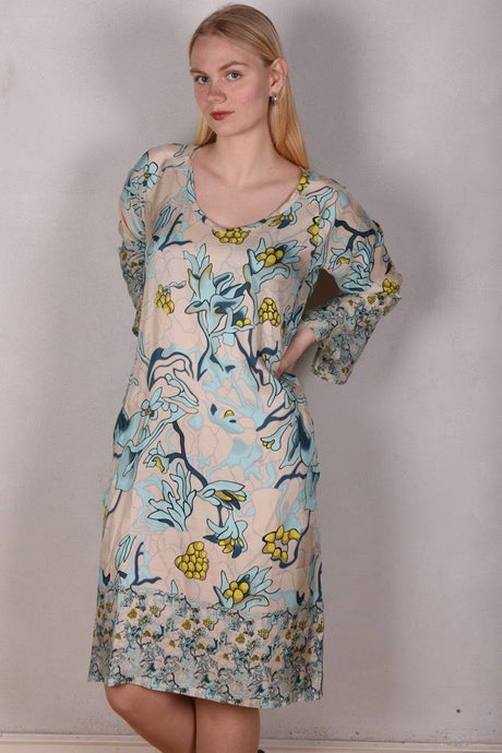 Hidrea. Silk dress with pockets and wide sleeves. 100% silk Habotai "Pagoda" - Tone Barker Silk