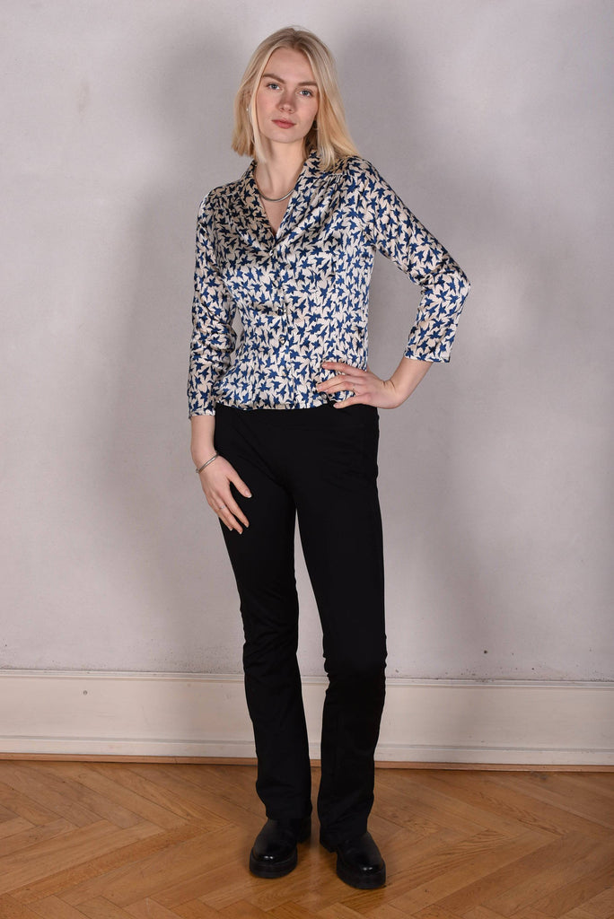 Sifty. Fitted Blouse/jacket in stretch crepe silk (True-bird) - Tone Barker Silk