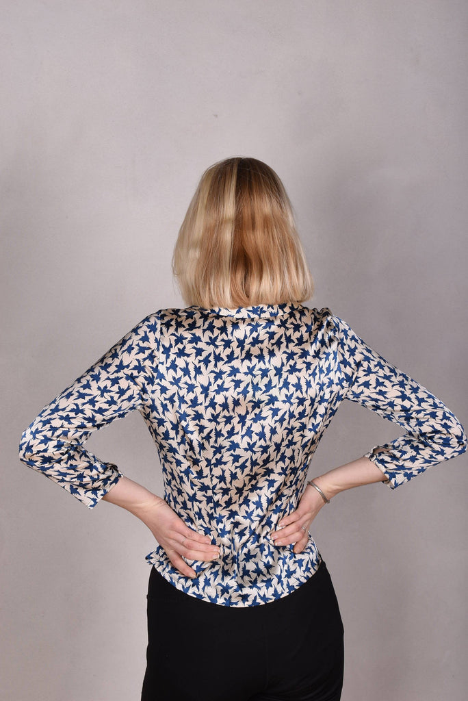 Sifty. Fitted Blouse/jacket in stretch crepe silk (True-bird) - Tone Barker Silk