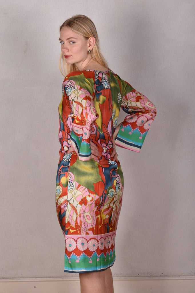 Hidrea. Silk dress with pockets and wide sleeves. 100% silk Habotai "Jugend" - Tone Barker Silk