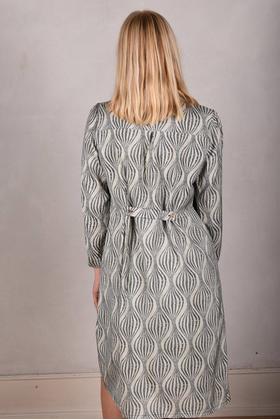 Tennie. Shirt-dress in 100 % Tussah Silk. "Kalablack"