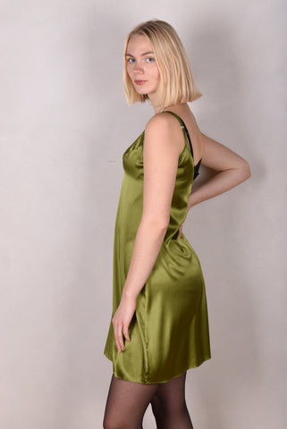 Badie. Stræk-silke "under"-kjole. "Moss Green"