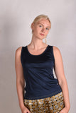 Tankie. Sleeveless top in 100% silk jersey. Col.: 