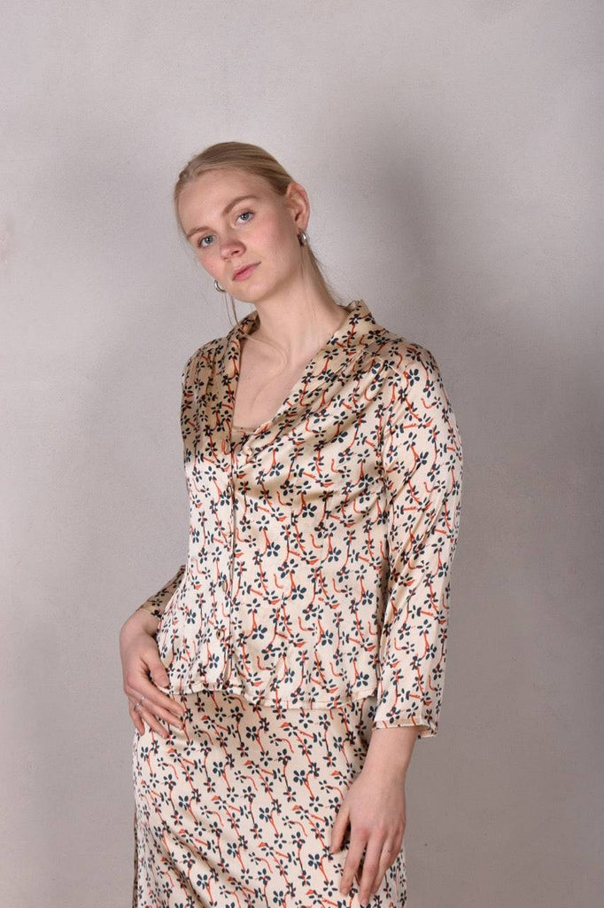 Sifty. Fitted Blouse/jacket in stretch crepe silk (Japonais) - Tone Barker Silk