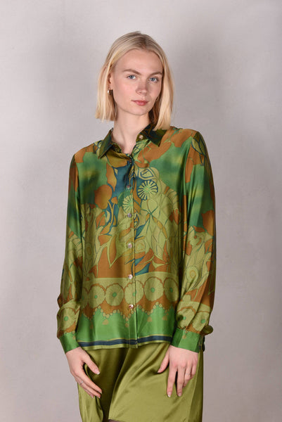 Tamie-satin 100% Silk satin shirt. Print "Gregend"