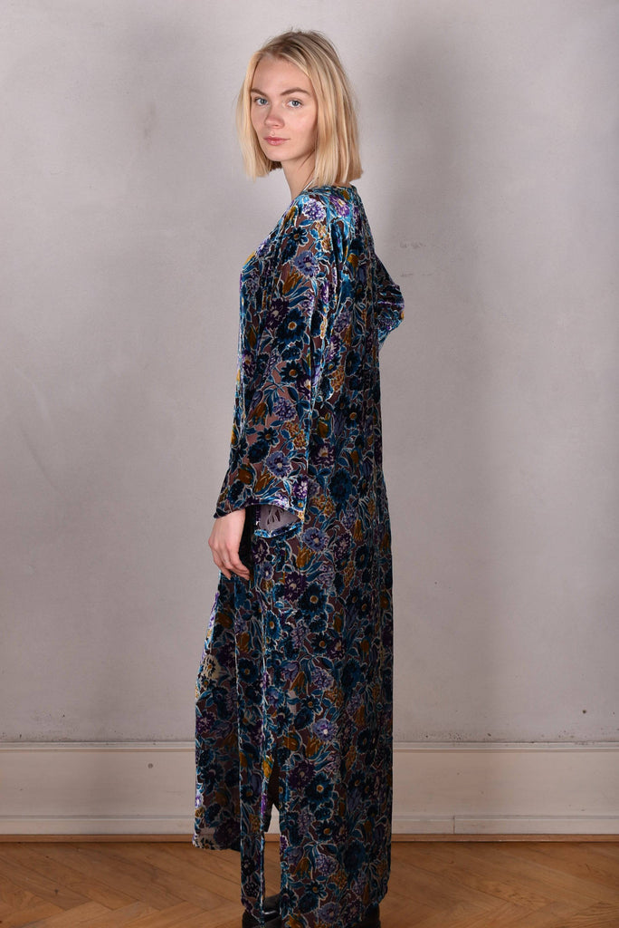 Indrea-Velvet Maxi dress kaftan-style, with pockets in Silk-Velvet devoré. Print "Flautumn" - Tone Barker Silk