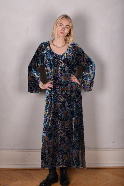 Indrea-Velvet Maxi dress kaftan-style, with pockets in Silk-Velvet devoré. Print "Flautumn"