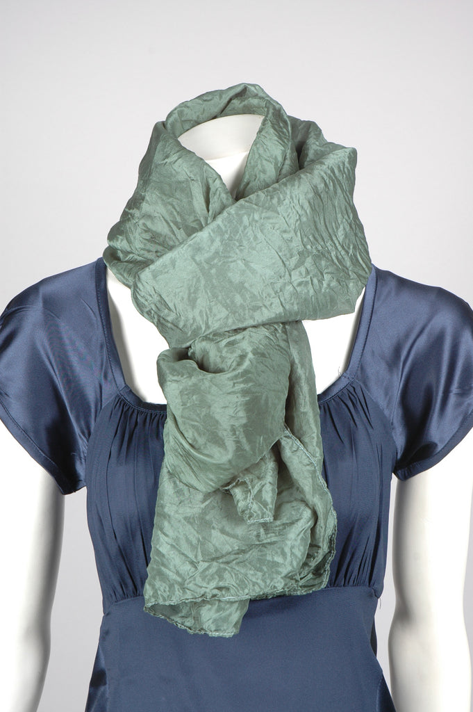 Silk shawl "Crush". Col: Green - Tone Barker Silk