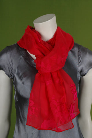 Sjal/tørklæde i silke satin-devoré. 55X200 cm.print: "B-red"