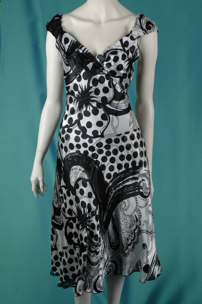 "Marelia" Classic. Reversible dress, midi length. Print "Graphic/Whiterose"