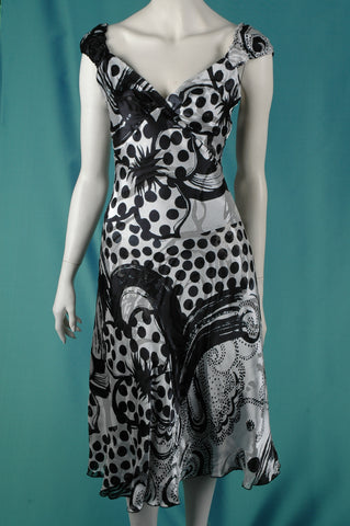 "Marelia" Vendbar kjole i to lag silke-devoré. Prints "Graphic/Whiterose"