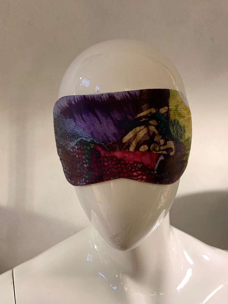 Sleeping mask in pure silk. Print "Val-de-Nulle"